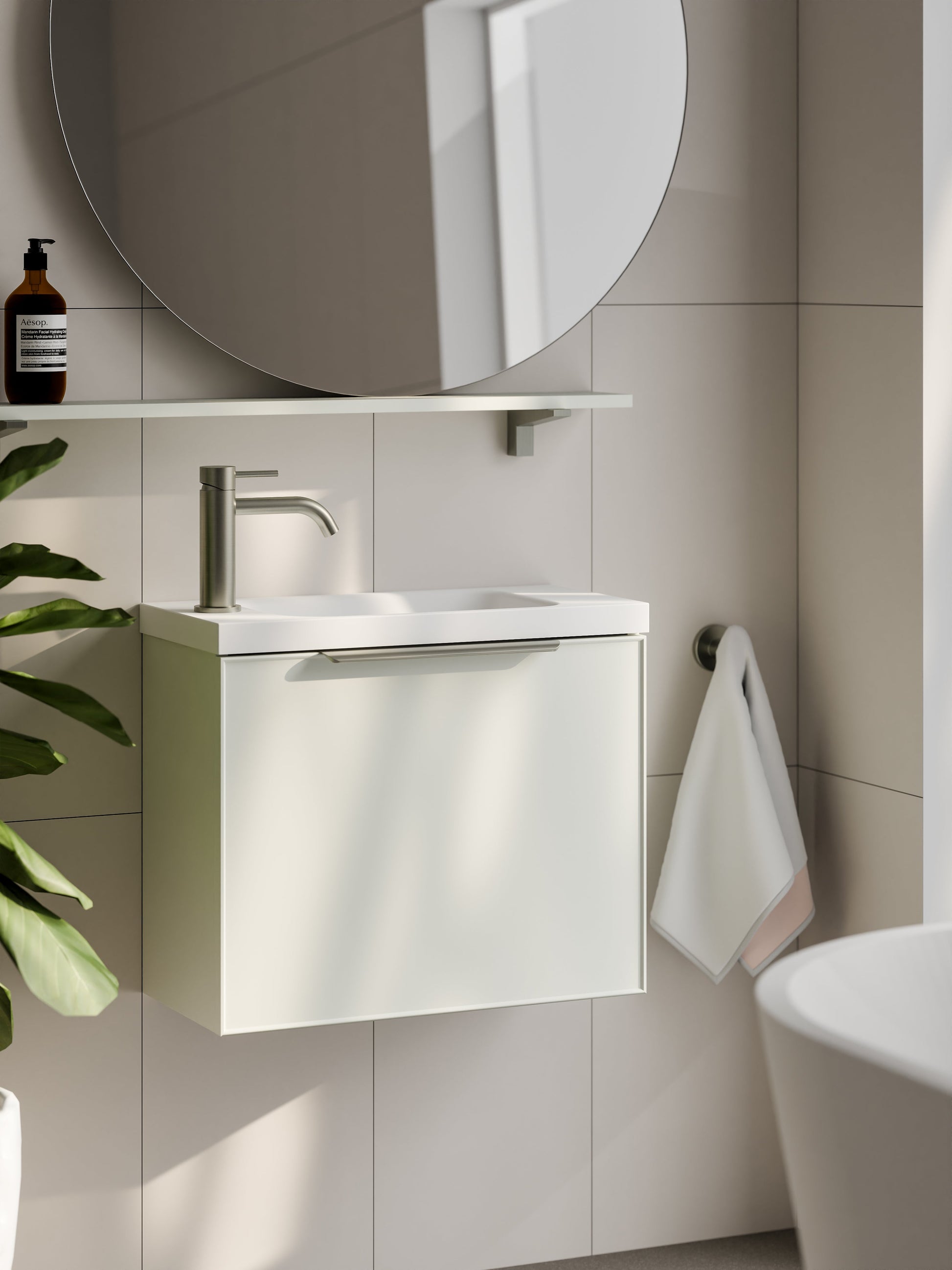 Lineare 550 Vanity | Axel Front
