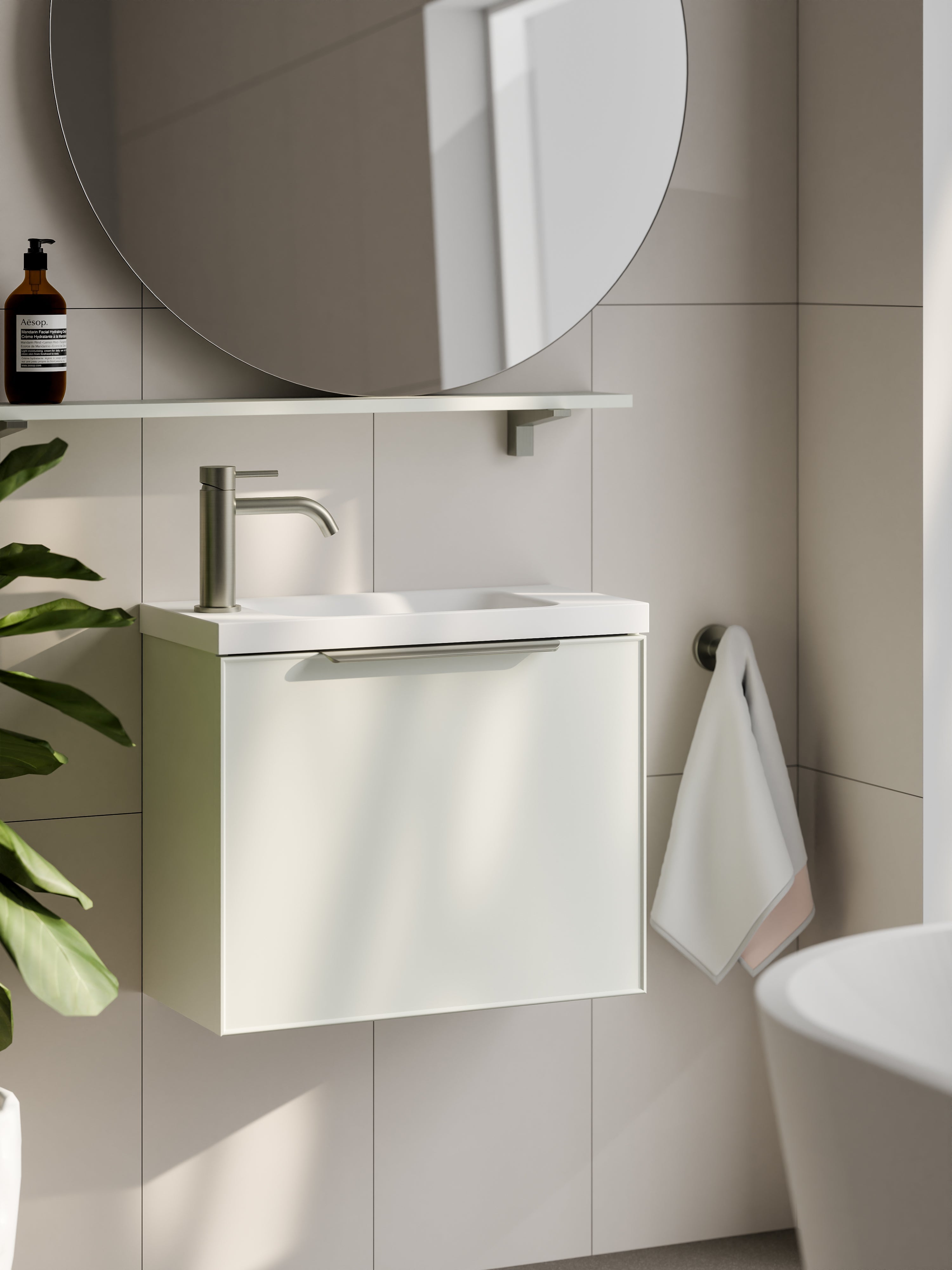 Lineare 550 Vanity | Axel Front