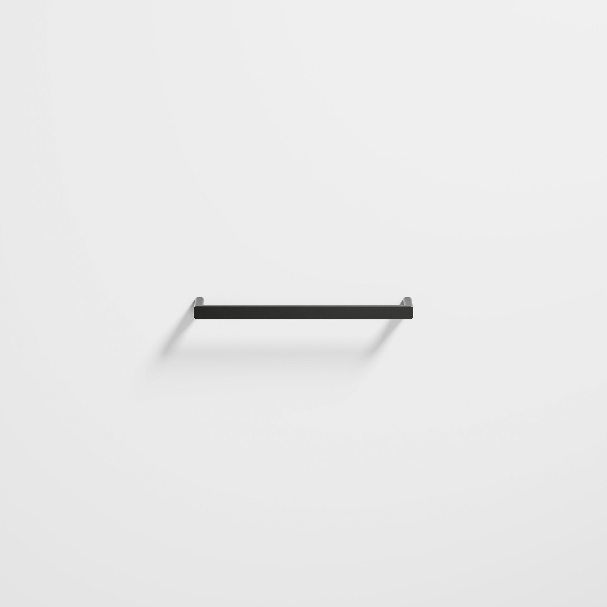 Lineare 625 Horizontal Heated Towel Rail