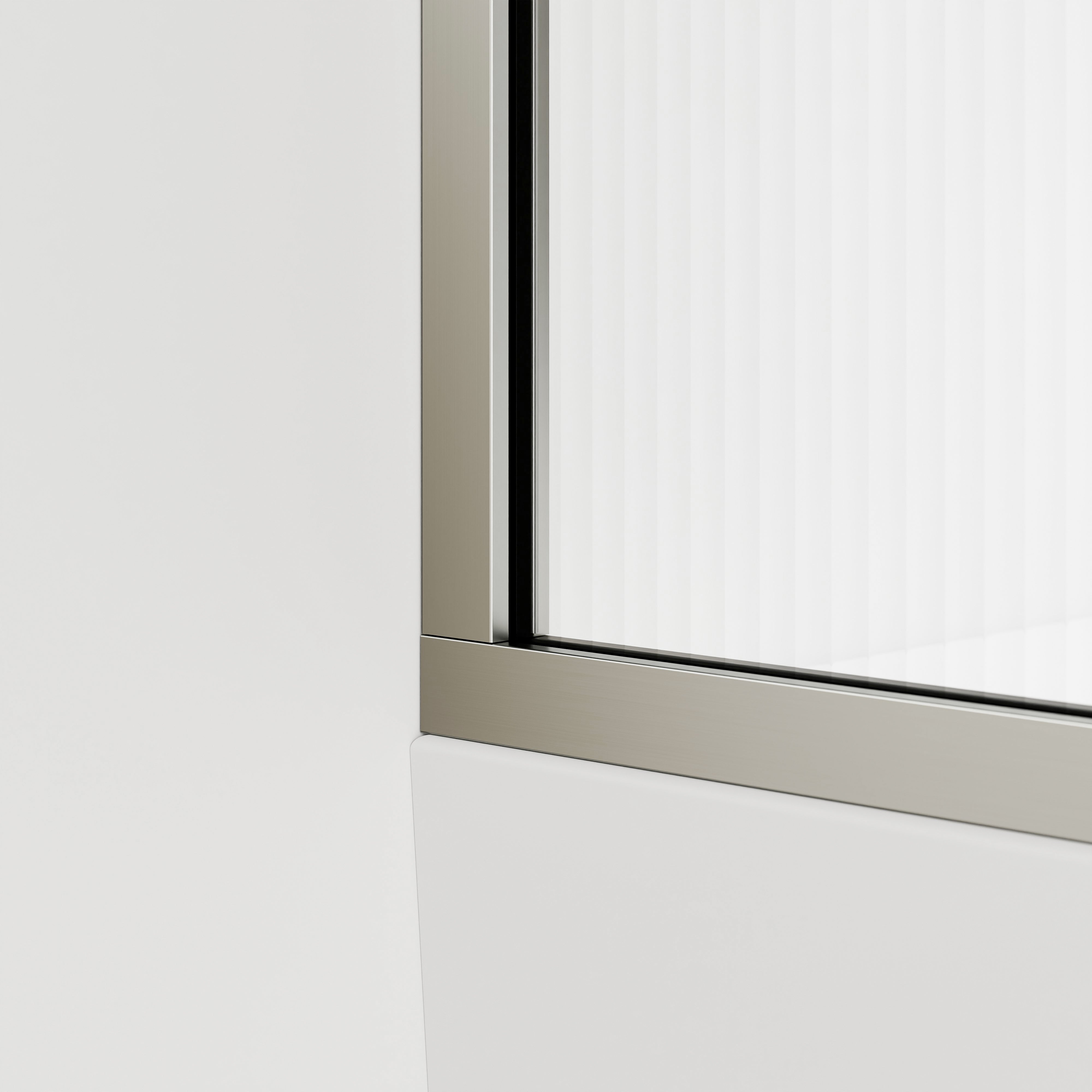 Code Pillar Bath Screen Range | 550 + 450W