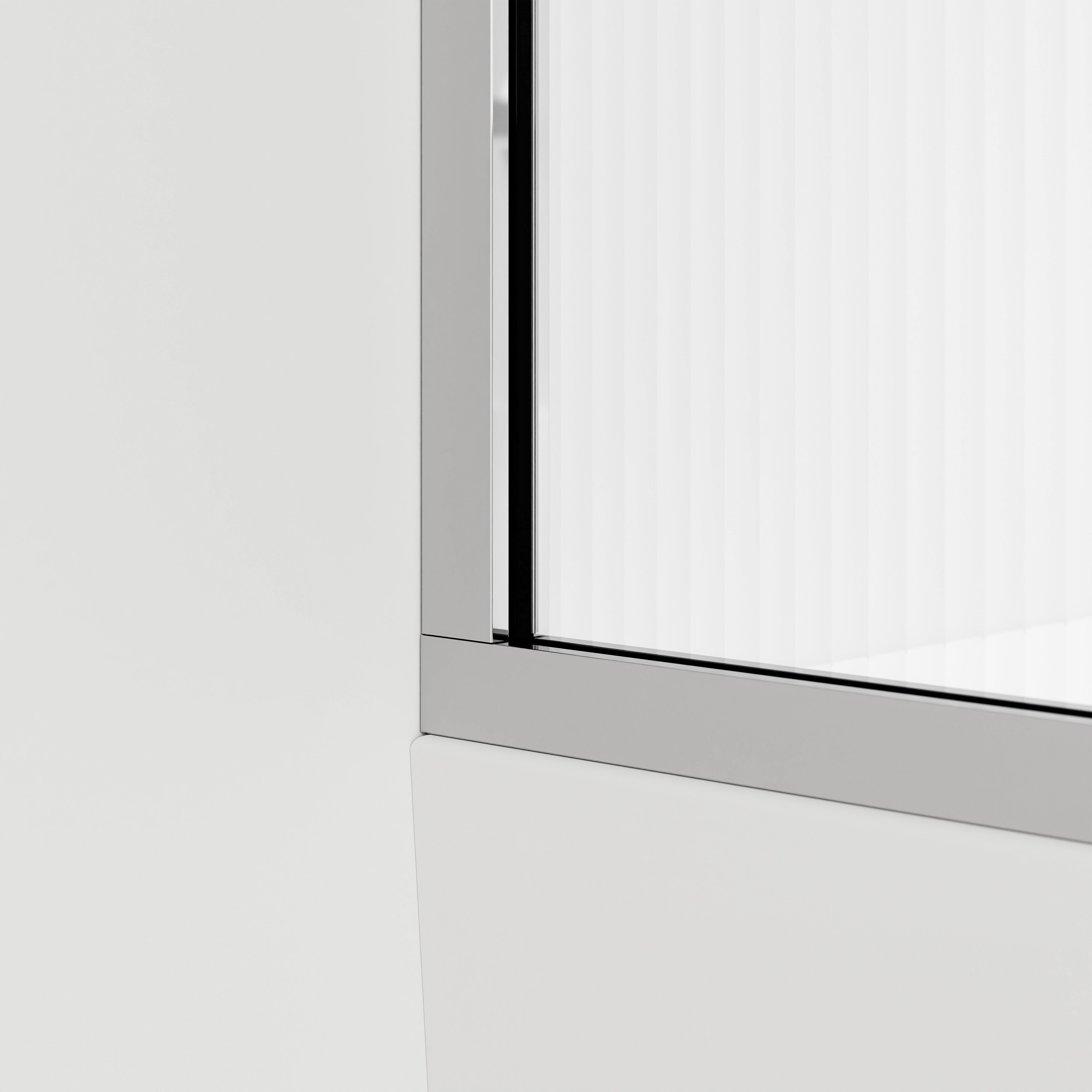 Code Pillar Bath Screen Range | 550 + 450W