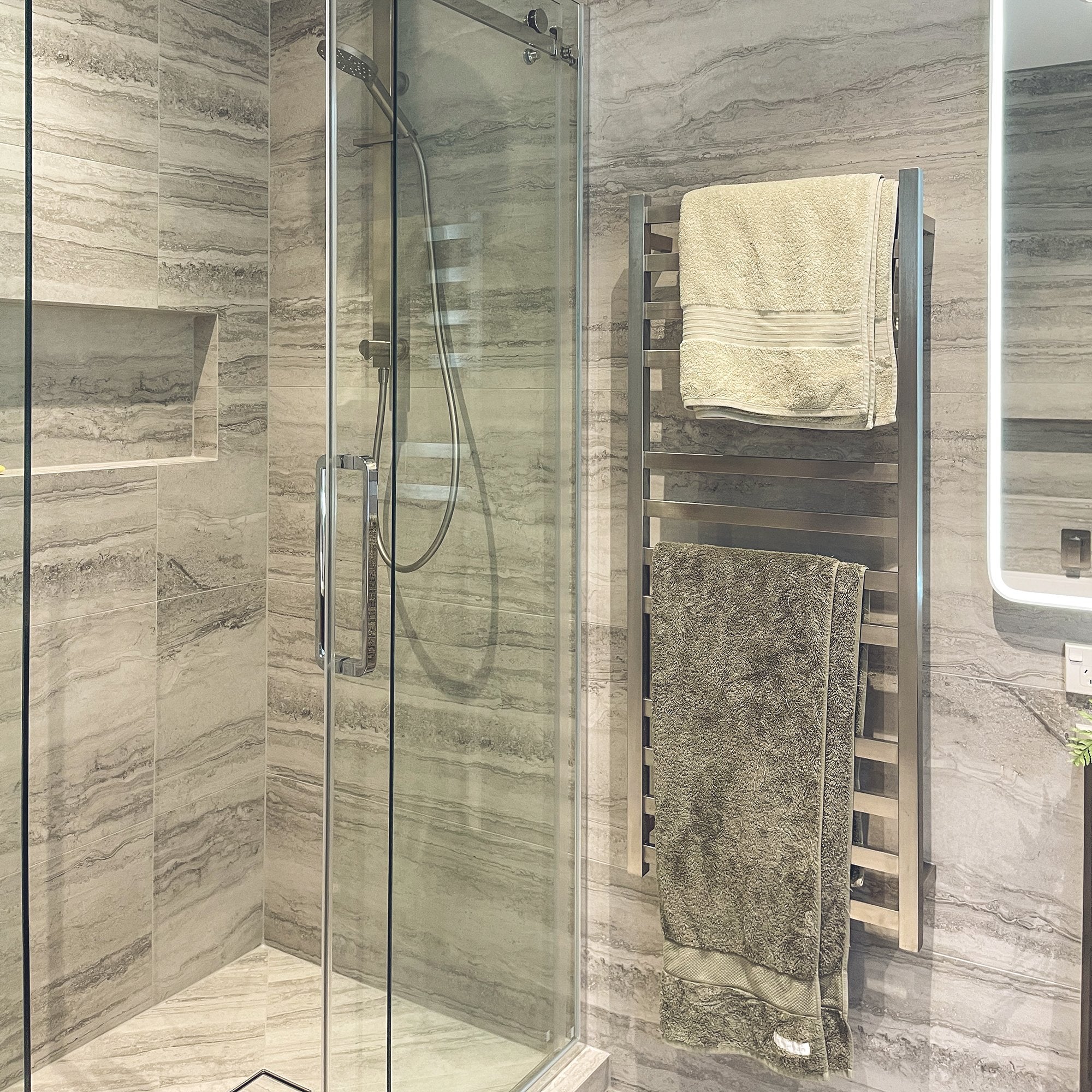 CODE SQUARE HEATED TOWEL LADDERS 1200X500MM - 5 COLOURS