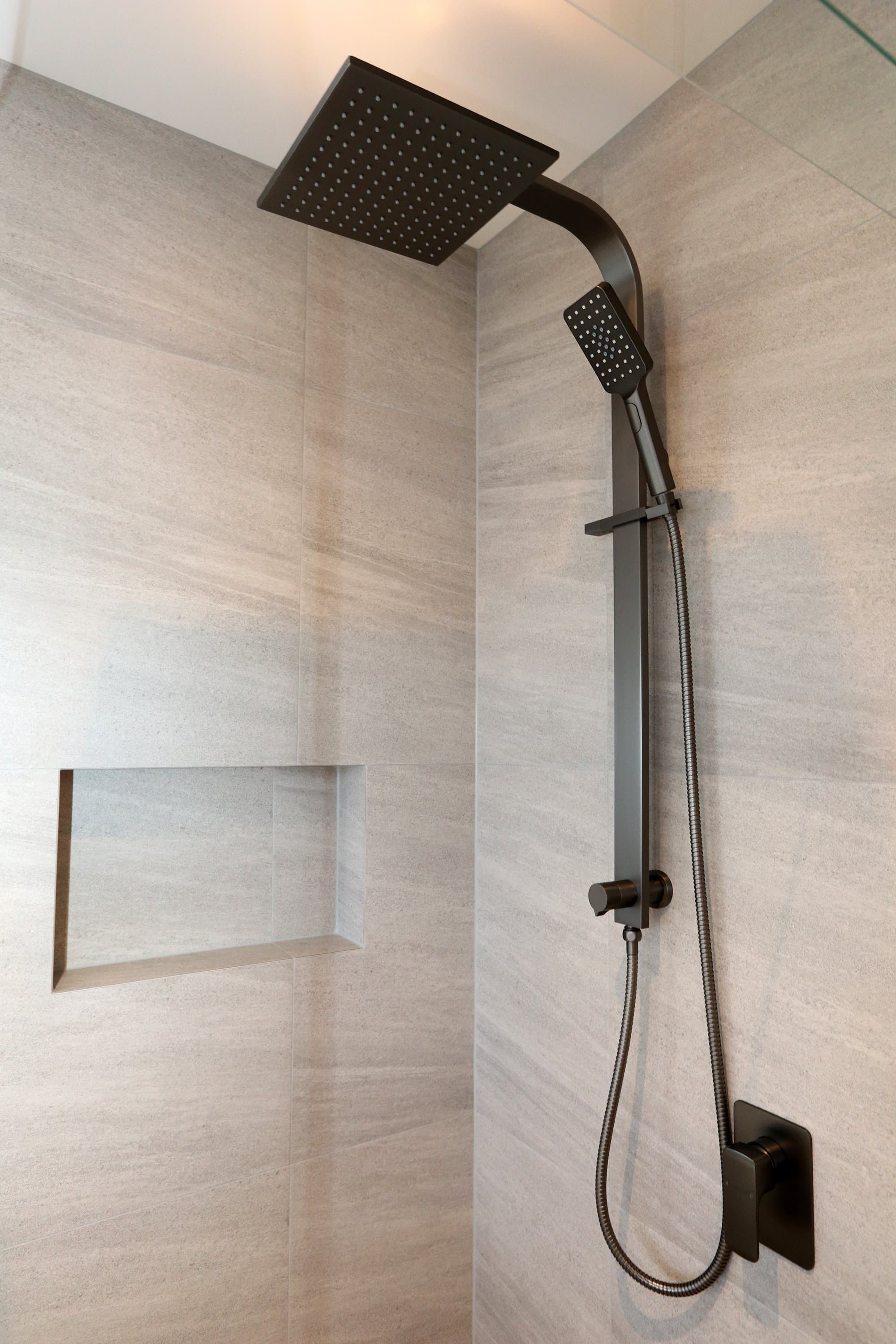 CODE PURE SQUARE SHOWER COLUMN 3 FUNCTION - 4 COLOURS