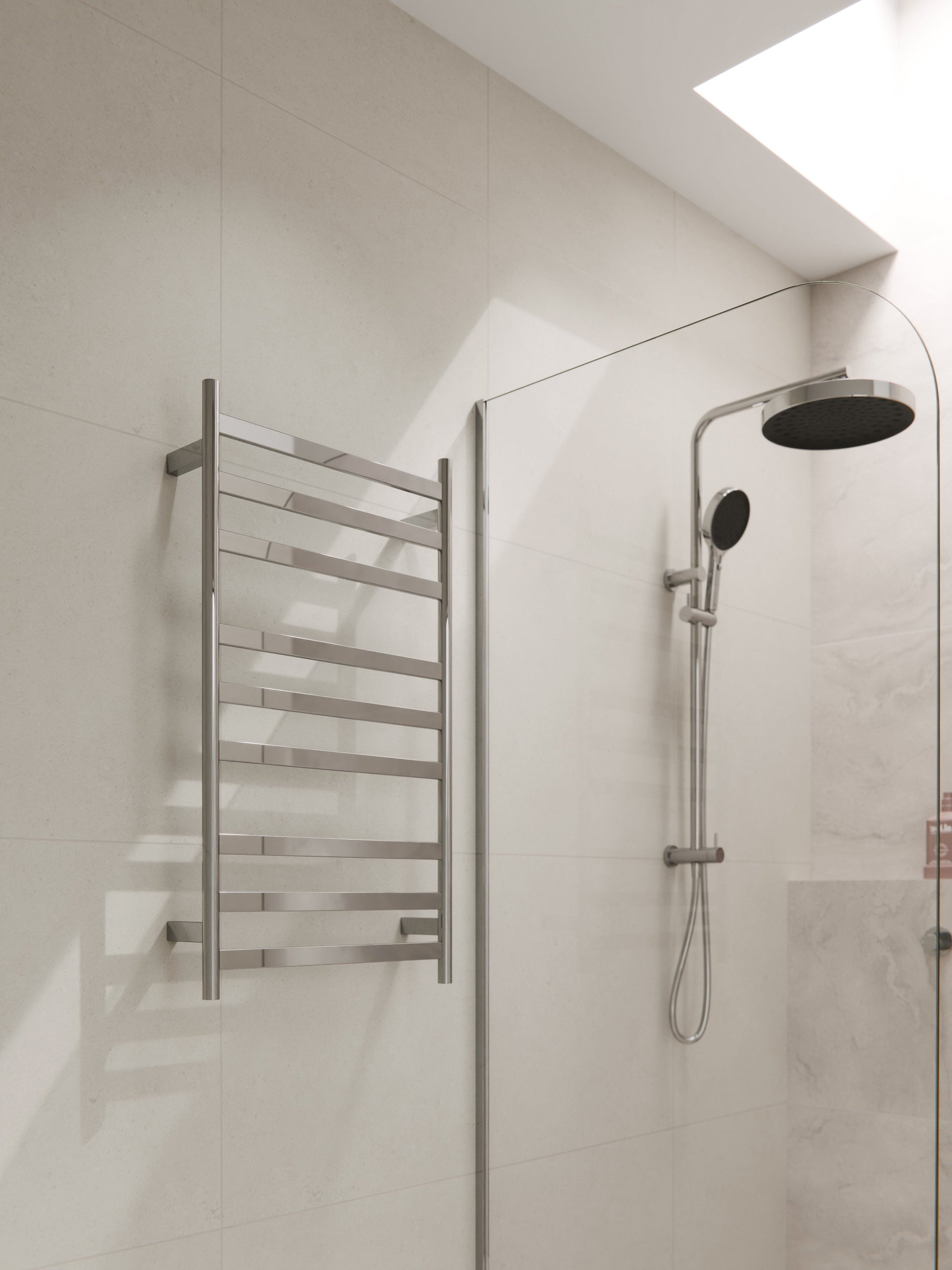 Code Lineare Heated Towel Ladder 900 x 500mm