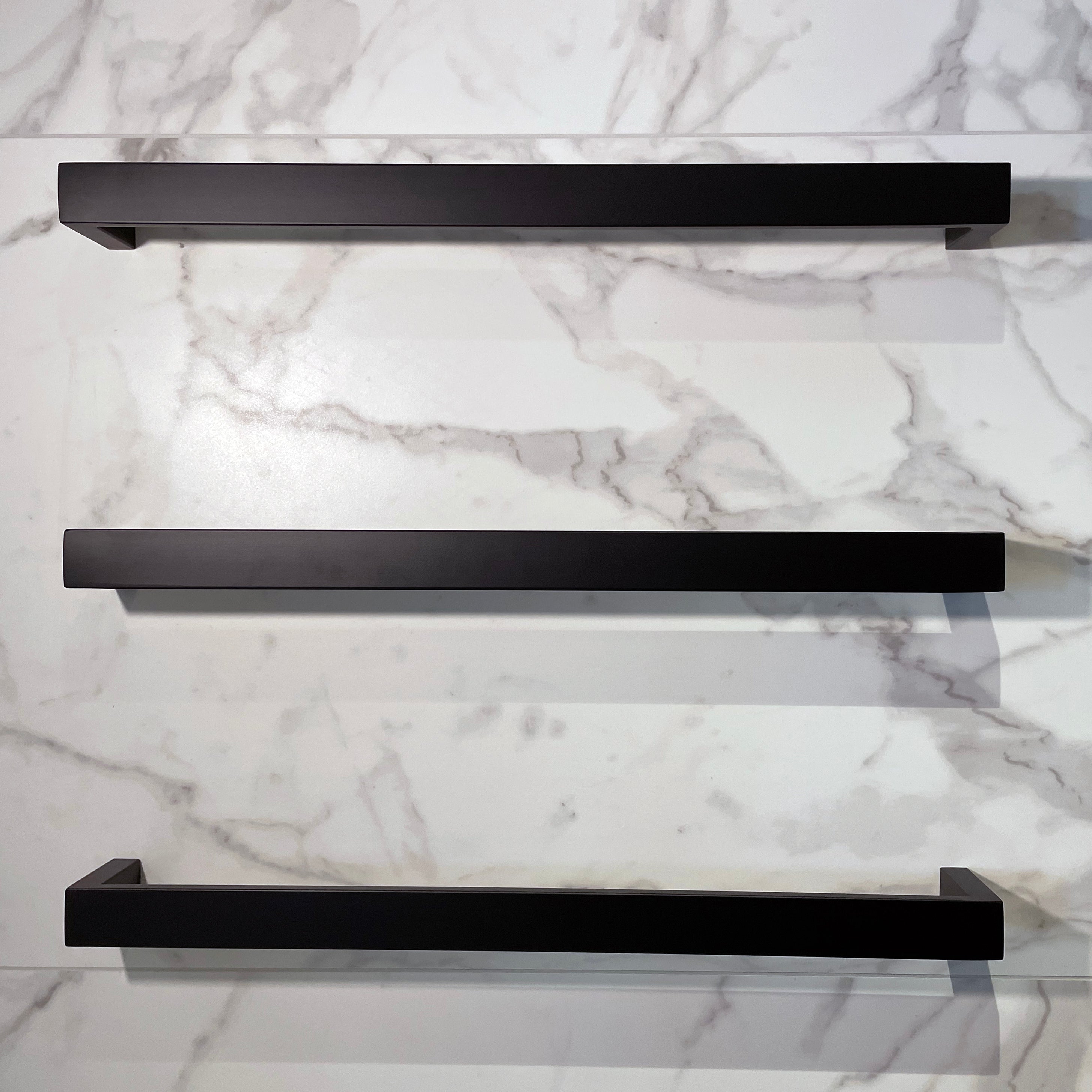 CODE MONTANA HEATED TOWEL RAIL 820MM - 4 COLOURS