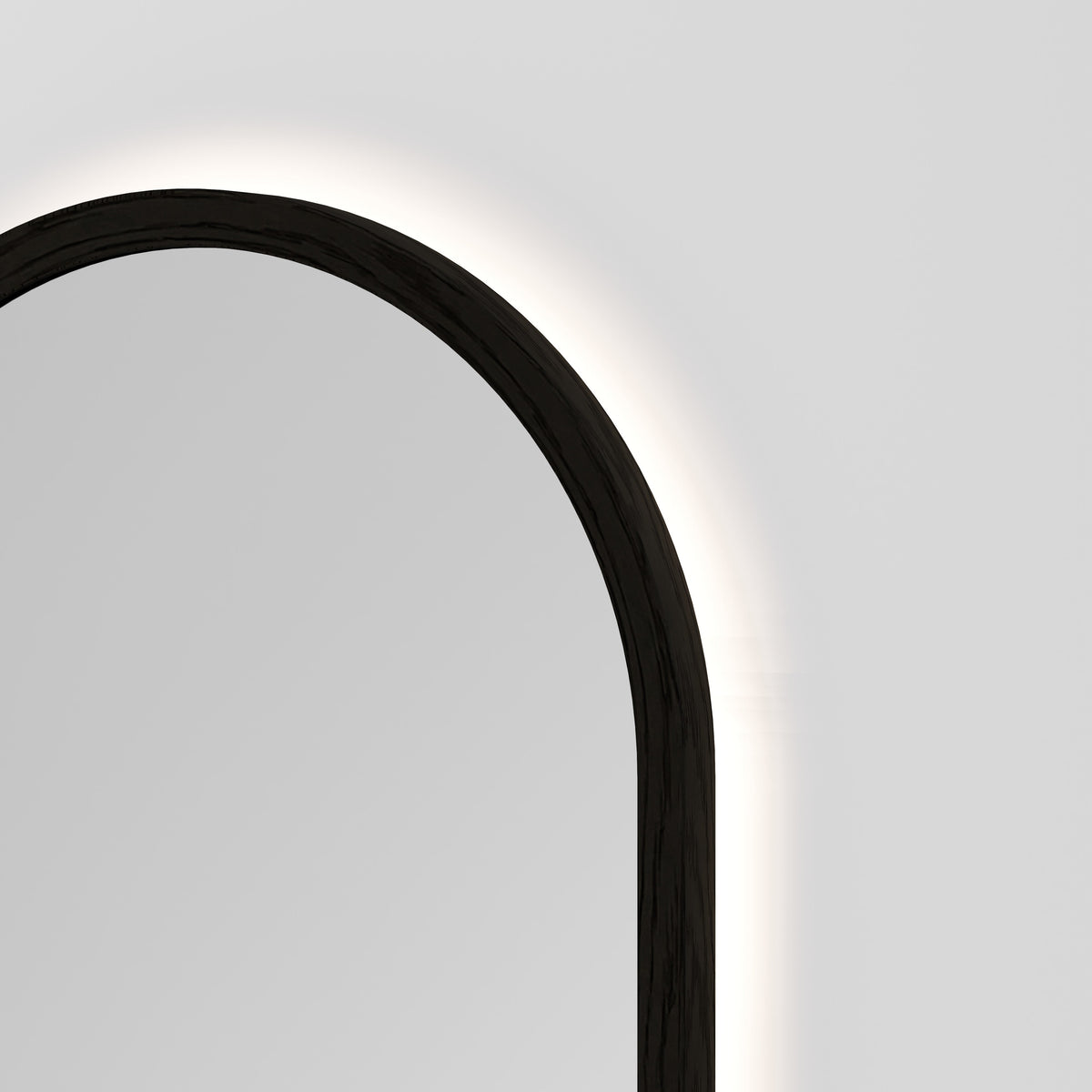 Sora Oval LED Mirror | 500x1050