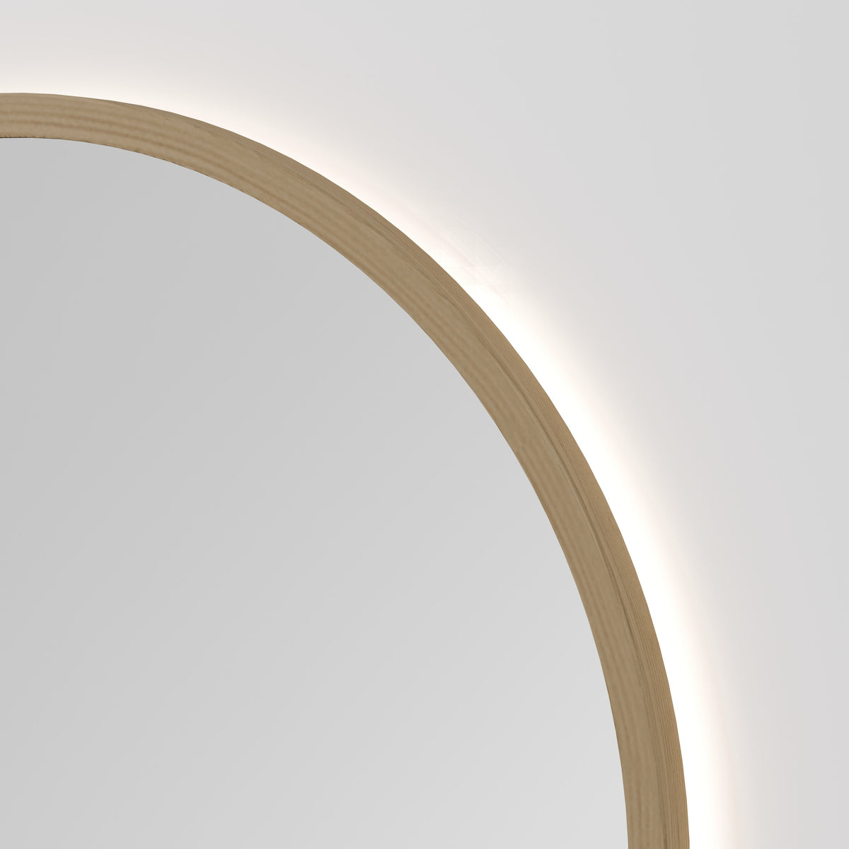 Sora Round 850mm LED Mirror
