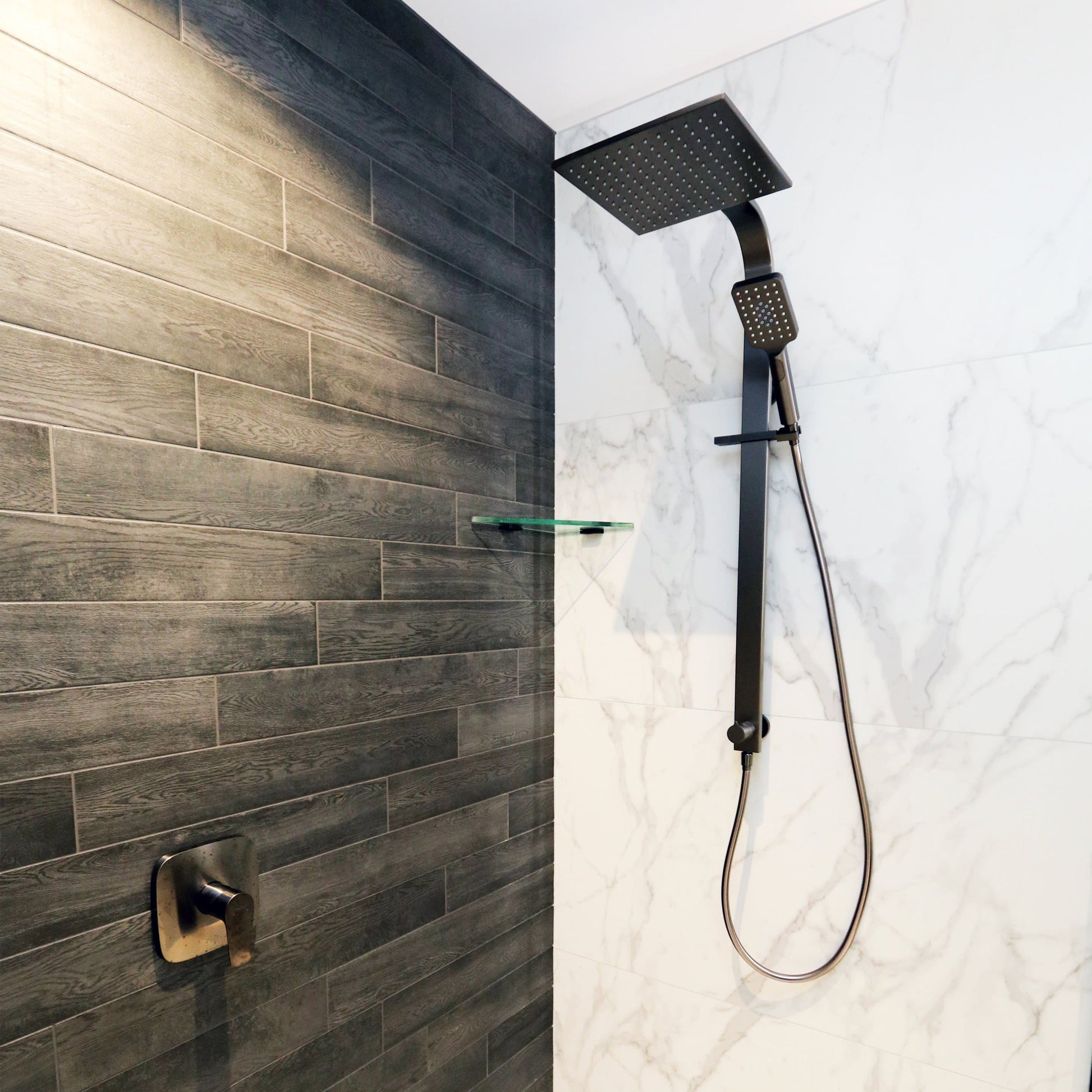 CODE PURE SQUARE SHOWER COLUMN 3 FUNCTION - 4 COLOURS