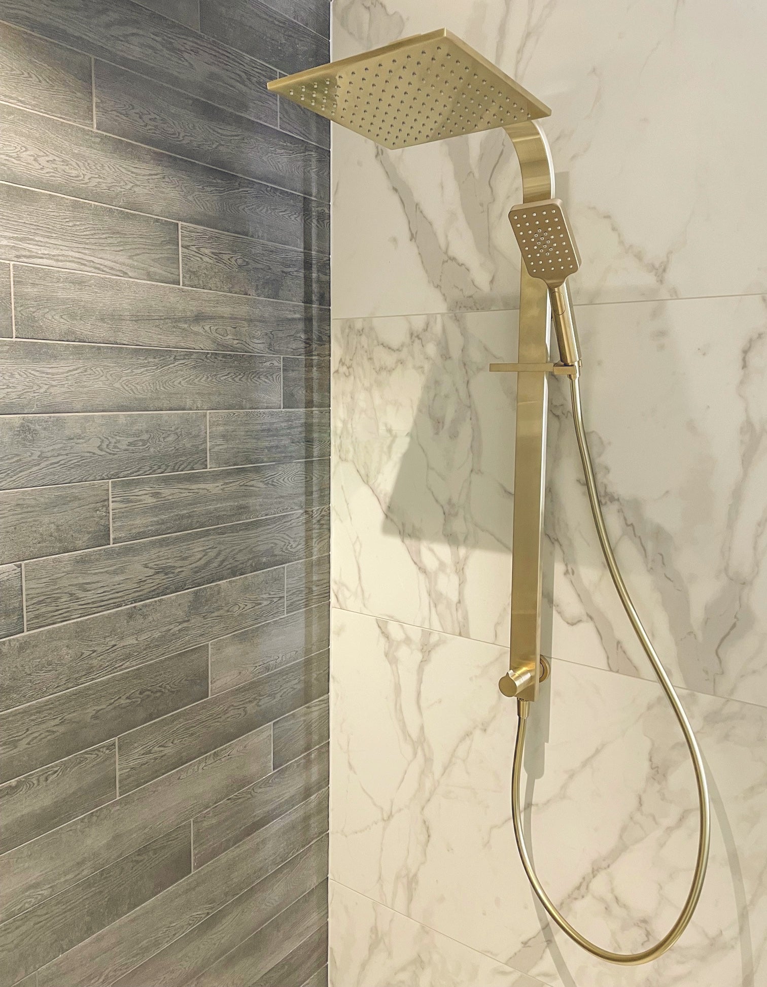 CODE PURE SQUARE SHOWER COLUMN 3 FUNCTION - 4 COLOURS