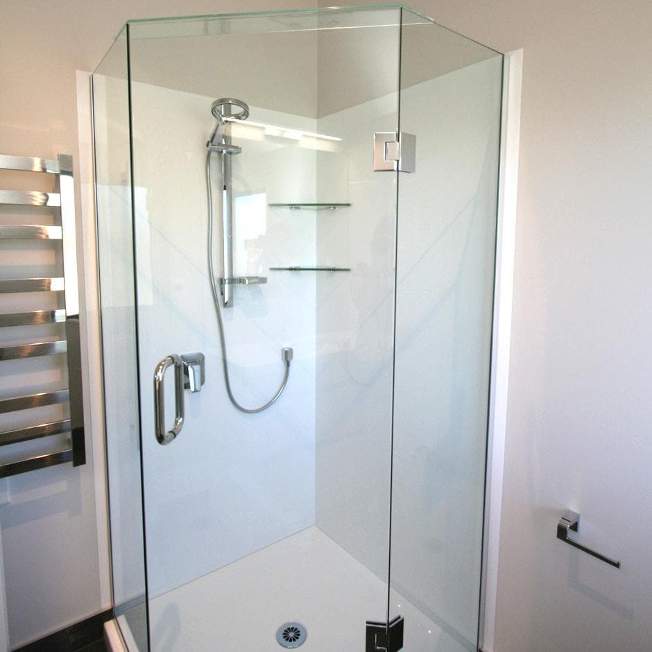 FRAMELESS GLASS SHOWER - QUAD (ANGLED FRONT)