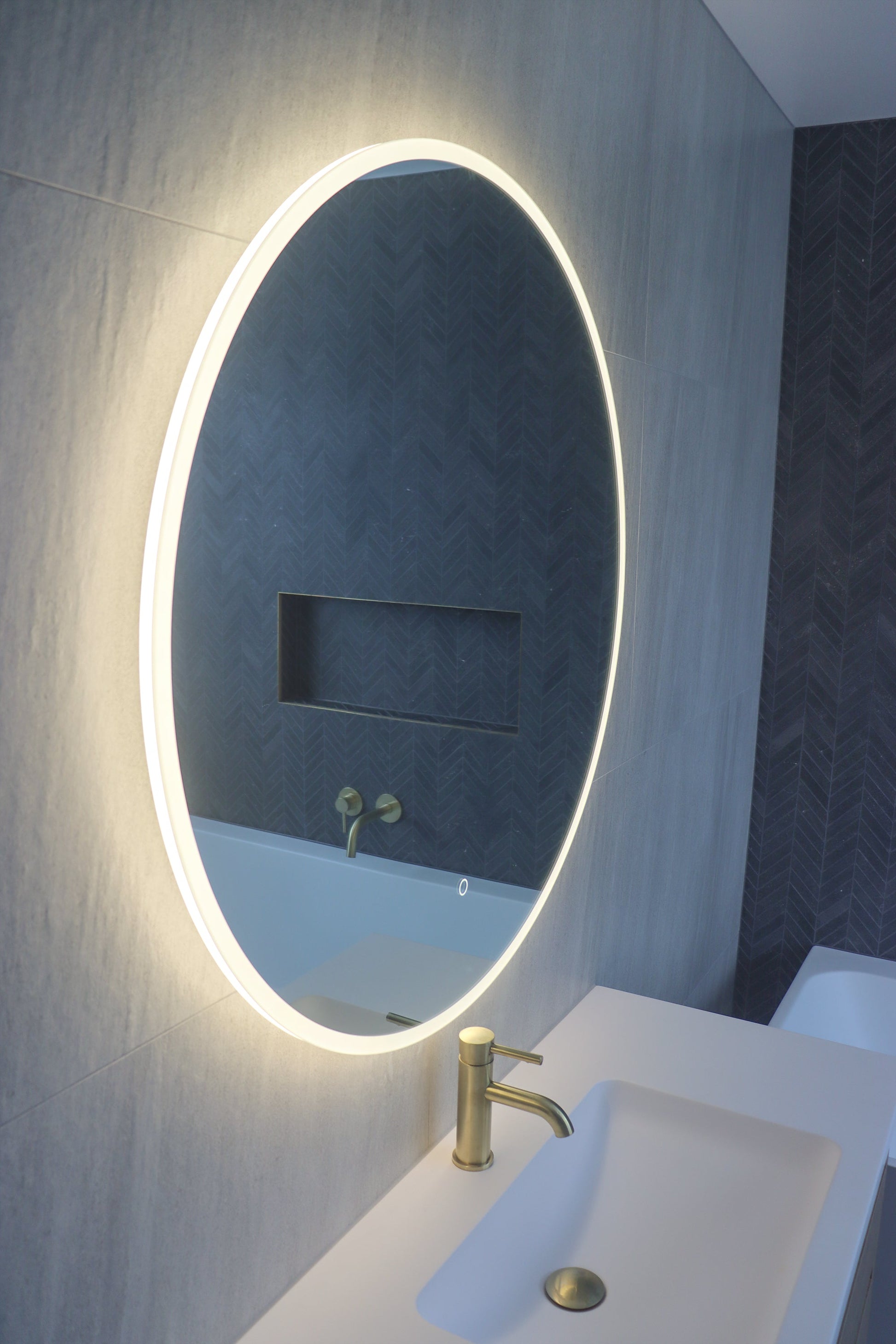 CODE SOLACE ROUND LED MIRROR RANGE